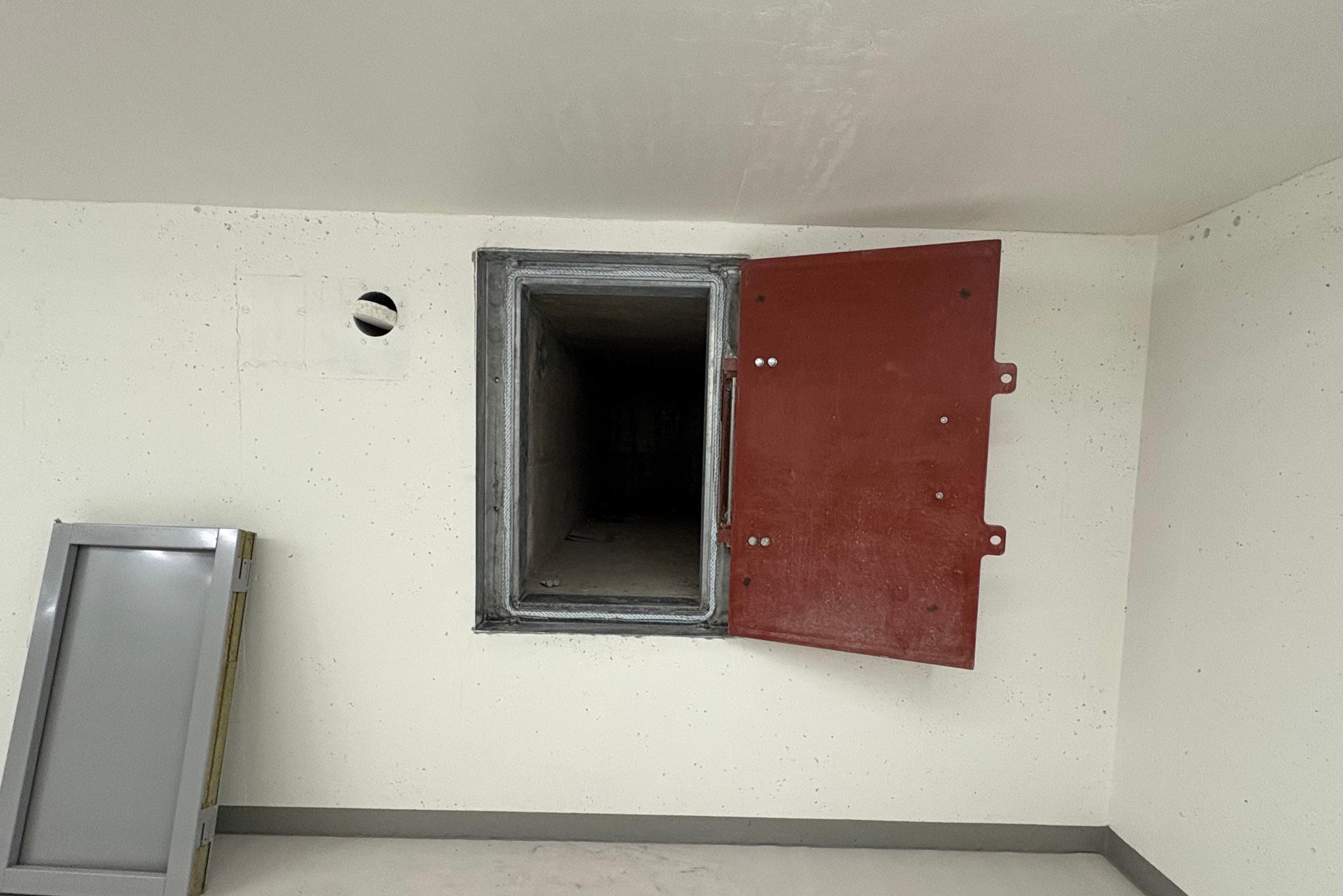 Väestönsuoja Poistuminen2 JM Suomi