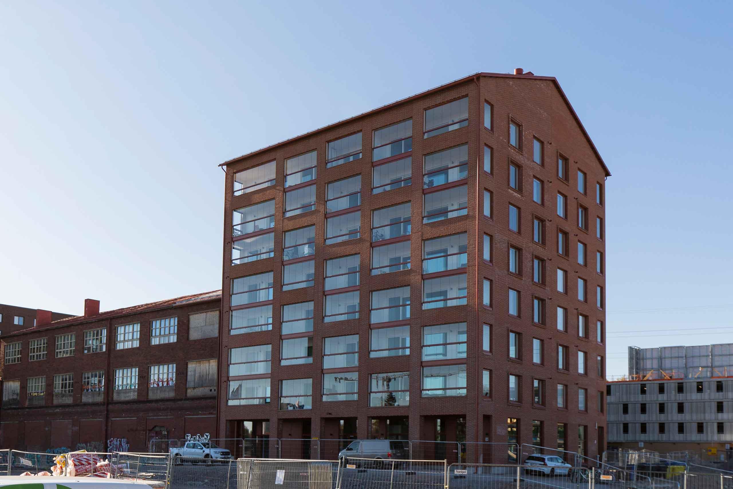 Kultaseppä Herttoniemessä | JM Suomi