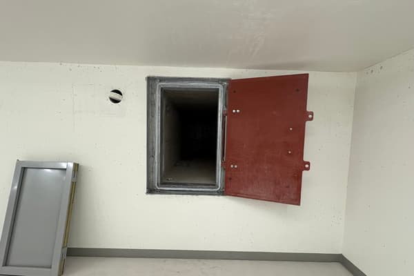 Väestönsuoja Poistuminen2 JM Suomi