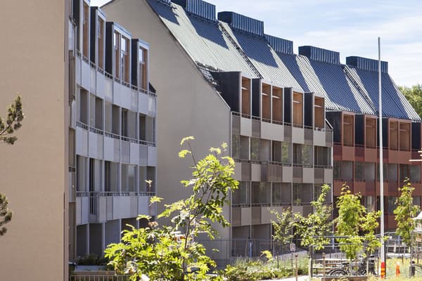 Sisartalot Marie ja Tilly Kuninkaantammessa